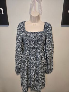 NWT GAP Black & White Floral Smocked Square-Neck Mini Dress